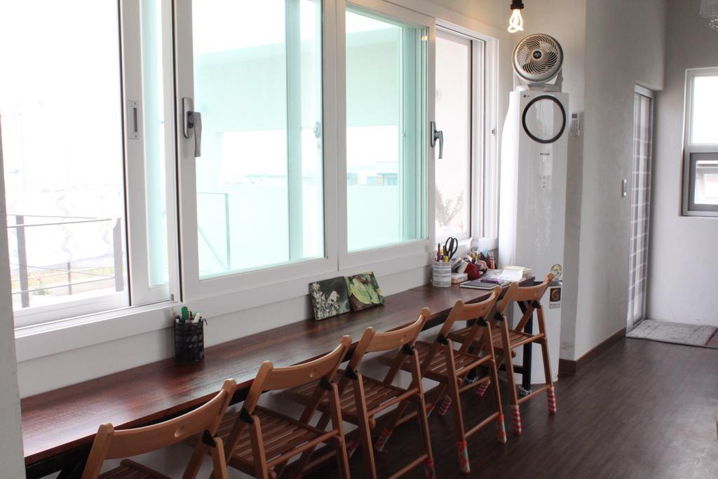 Warak Guesthouse Jeju Exteriör bild